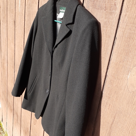 DONATED Locally | Wool & Cashmere Blend Coat - Picture 13 of 14